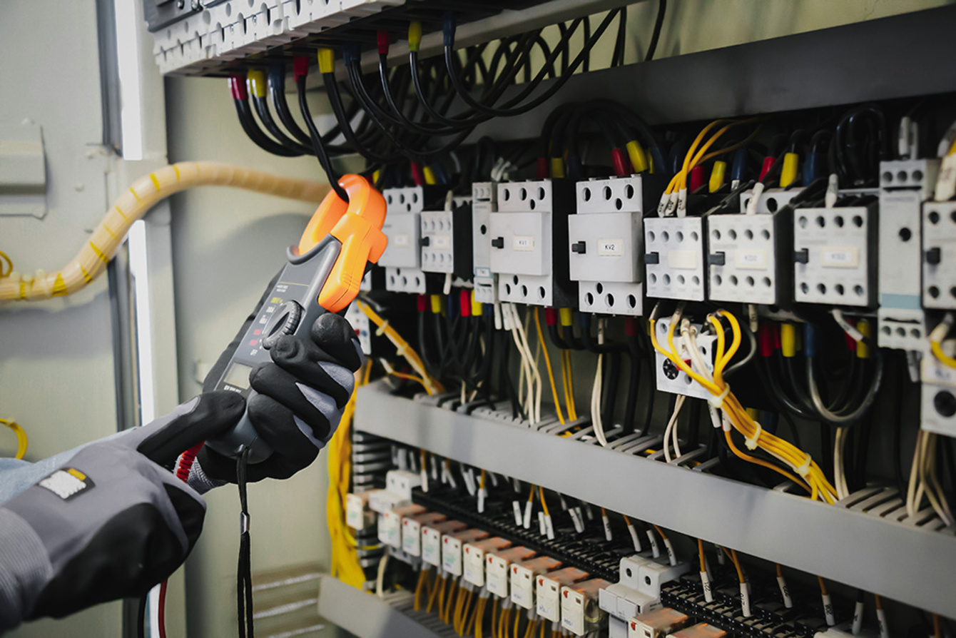 DGUV Vorschrift 3-Check bei Elektro Zorbau GmbH in Lützen OT Zorbau