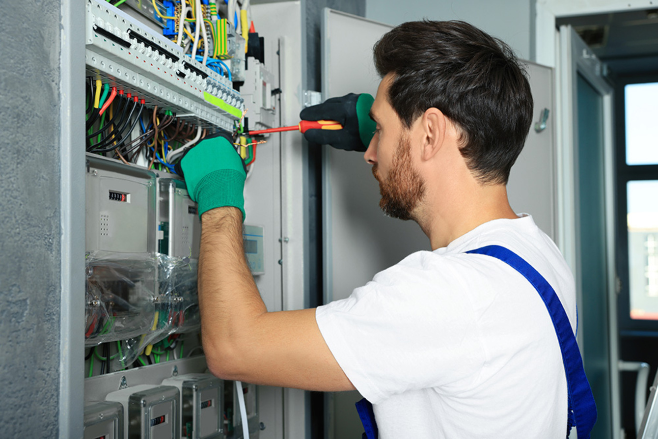 Nieder&shy;spannungs&shy;anlagen bei Elektro Zorbau GmbH in Lützen OT Zorbau